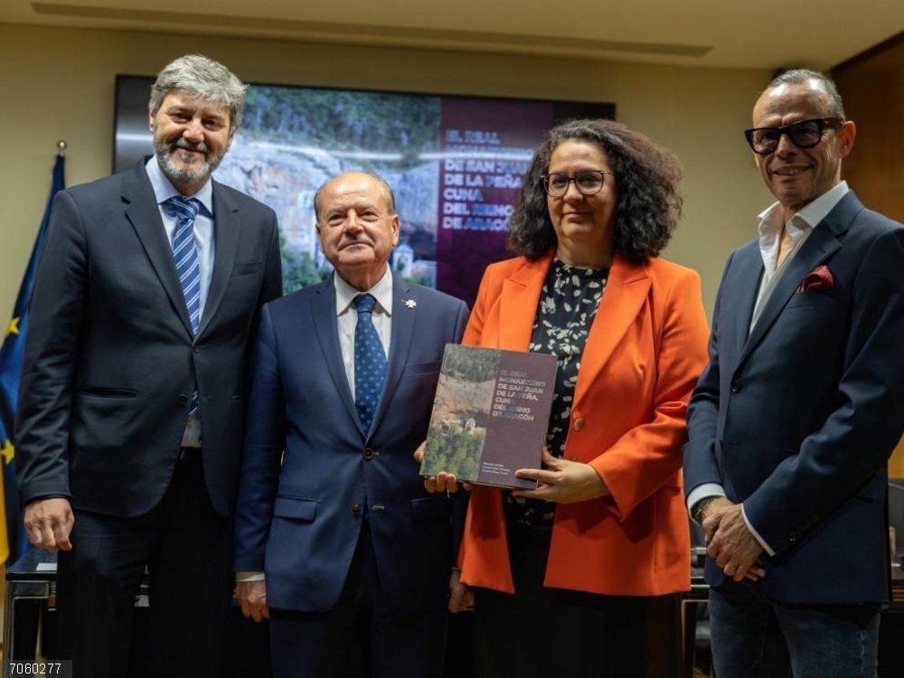 Un nuevo libro descubre aspectos inéditos del Monasterio de San Juan de la Peña Presentación del libro dedicado al Monasterio de San Juan de la Peña, acto que ha tenido lugar en el Palacio de la Aljafería.