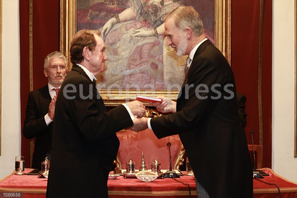 El Rey asiste al ingreso de Jaime Alfonsín en la Real Academia de Ciencias Morales y Políticas El Rey Felipe VI (d) preside el ingreso del ex jefe de la Casa de Su Majestad el Rey Jaime Alfonsín (i) Alfonso como académico de número, en la Real Academia de Ciencias Morales y Políticas, a 27 de octubre de 2025, en Madrid (España). El que fue jefe de la Casa de Su Majestad el Rey de 2011 a 2024, Jaime Alfonsín, ha sido nombrado académico de número de la Real Academia De Ciencias Morales y Políticas, un espacio de encuentro y debate de los saberes sociales, económicos, filosóficos y político-jurídicos.