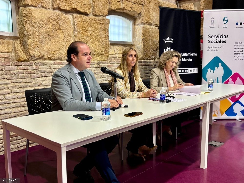 Murcia y Fundación "la Caixa" refuerzan su compromiso para combatir la pobreza infantil con un nuevo espacio educativo Inauguración del Espacio Educativo Municipal del Centro García Alix