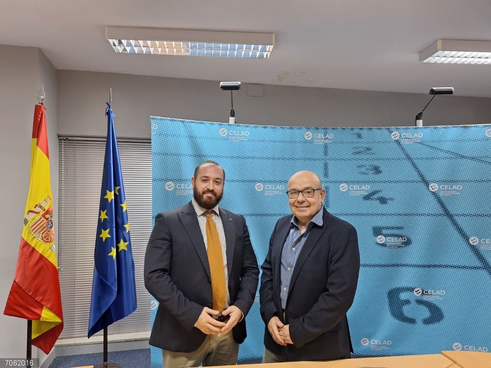 Boxeo.- CELAD y Real Federación Española de Boxeo refuerzan su compromiso en la prevención del dopaje El director general de la CELAD, Carlos Peralta, y el presidente de la Real Federación Española de Boxeo, Felipe Martínez, han firmado un acuerdo para reforzar su compromiso en la prevención del dopaje.