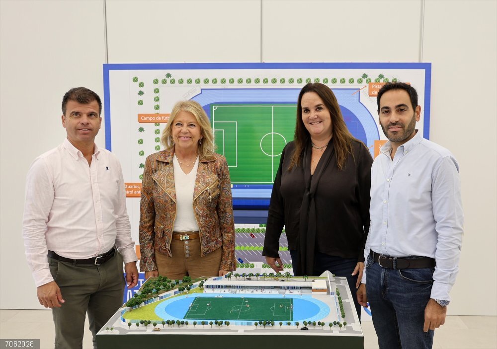 Málaga.- Marbella da luz verde a propuesta de adjudicación de obras del futuro estadio de atletismo de Nueva Andalucía La alcaldesa de Marbella, Ángeles Muñoz, informa sobre la propuesta de adjudicación de obras del futuro Estadio de Atletismo de Nueva Andalucía