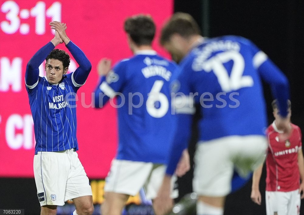 England Carabao Cup - Wrexham vs Cardiff City 28 October 2025, United Kingdom, Wrexham: Cardiff City's Yousef Salech (L) celebrates after he scores his side's first goal of the game during the England Carabao Cup fourth-round soccer match between Wrexham and Cardiff City at SToK Racecourse. Photo: Peter Byrne/PA Wire/dpa