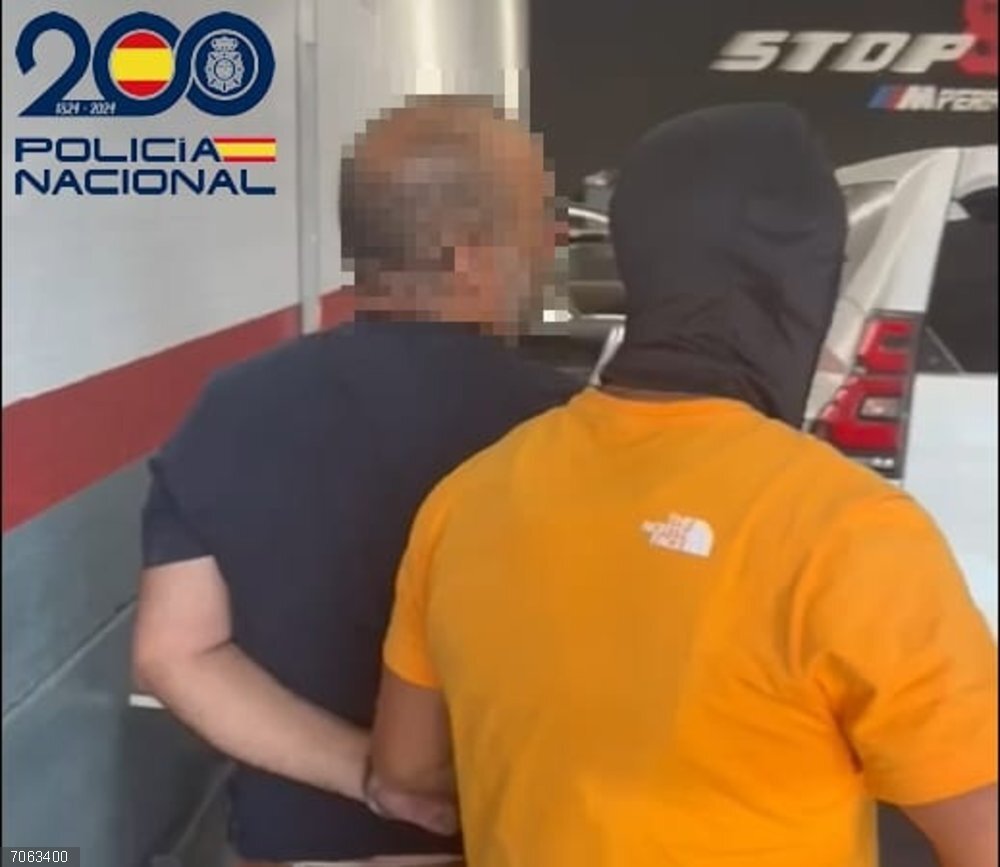 Detenido en Almonte (Huelva) uno de los mayores traficantes de hachís de Europa huido tras un permiso penitenciario Detenido en Almonte (Huelva) uno de los mayores traficantes de hachís de Europa huido tras un permiso penitenciario