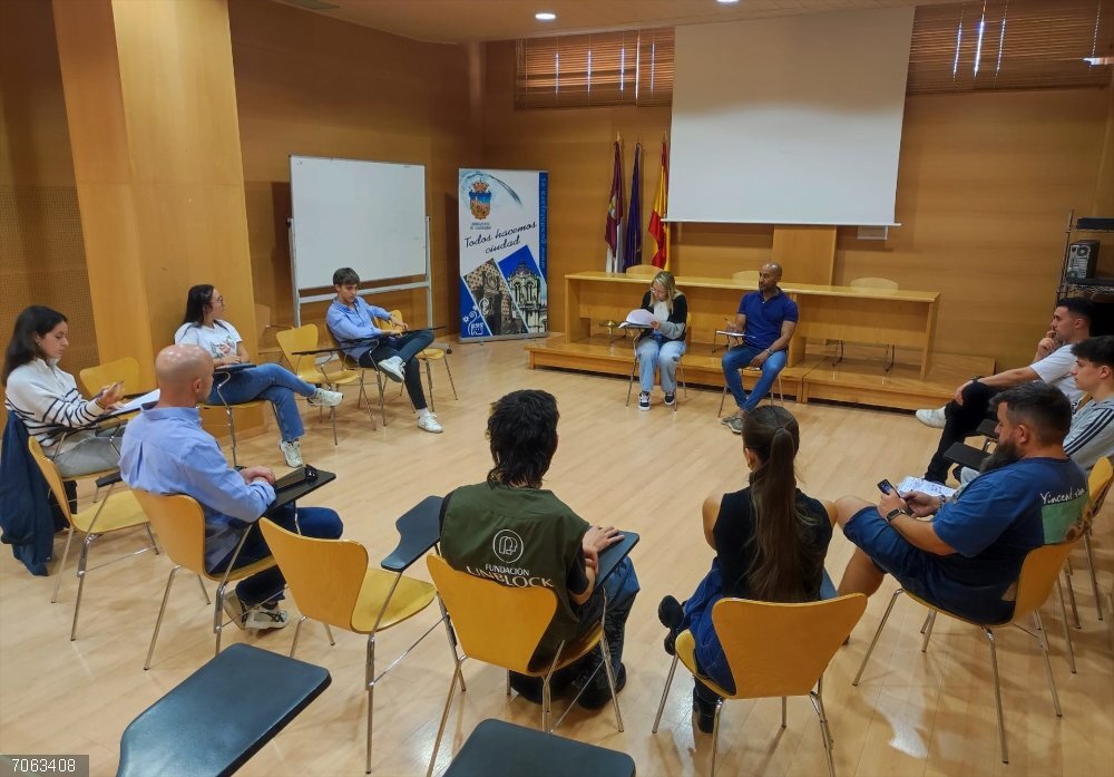Guadalajara retoma las mesas de trabajo juveniles y recoge propuestas para la Feria de la Juventud El Ayuntamiento retoma las mesas de trabajo juveniles.