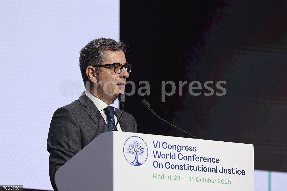 Bolaños inaugura la VI Conferencia Mundial de Justicia Constitucional El ministro de la Presidencia, Justicia y Relaciones con las Cortes, Félix Bolaños, durante la VI Conferencia Mundial de Justicia Constitucional, a 29 de octubre de 2025, en Madrid (España). La Conferencia está organizada por el Tribunal Constitucional bajo el título 'Los derechos humanos de las generaciones futuras', a la que asisten más de 90 delegaciones de los principales tribunales y cortes constitucionales de todo el mundo.
