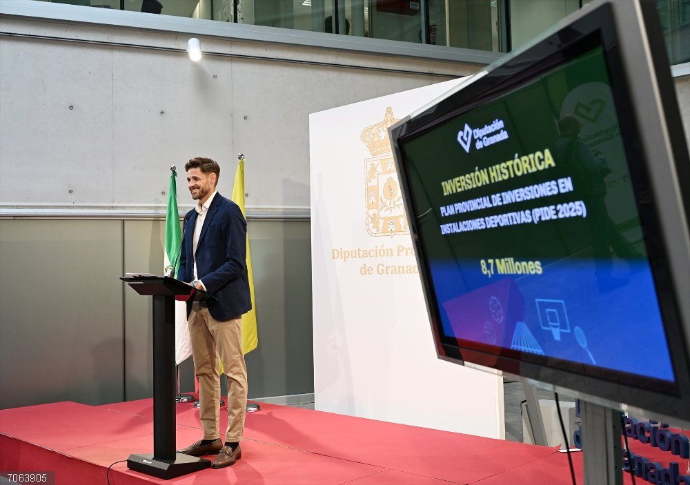 Granada.- El nuevo Plan de Inversiones en Instalaciones Deportivas de Diputación supera los 8,7 millones de presupuesto El diputado de Deportes e Instalaciones Deportivas, Eric Escobedo.