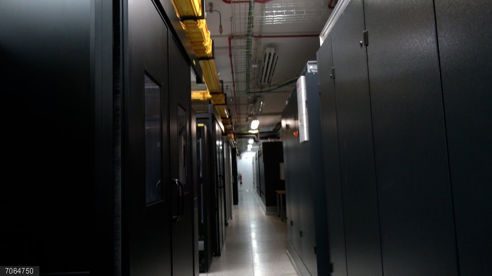 El SAS muestra cómo se custodian las imágenes diagnósticas tras la denuncia de manipulación en el cáncer de mama Centro de procesamiento de datos del SAS.