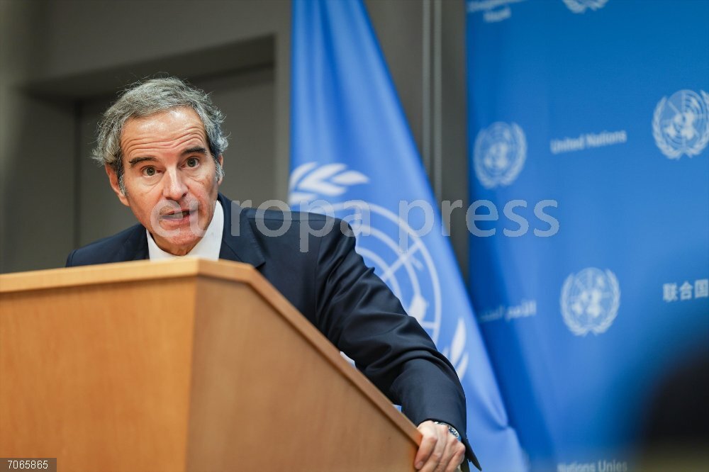 IAEA Chief Briefs Press on Global Nuclear Concerns 29 October 2025, US, New York: RAFAEL MARIANO GROSSI, Director General of the International Atomic Energy Agency (IAEA), briefs the press on current global nuclear safety and security concerns, including developments in Ukraine and Iran. Grossi, who has been increasingly visible on the world stage, is also seen as a potential contender in next year's UN Secretary-General race. Photo: Bianca Otero/ZUMA Press Wire/dpa
