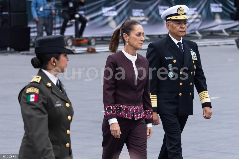 México.- El Senado de México aprueba una nueva ley que amplía las funciones de la Armada September 16, 2025, Mexico City, Mexico: The military parade commemorating Mexico's Independence Day took place, led by President Claudia Sheinbaum Pardo, accompanied by the Secretary of the Navy, Raymundo Pedro Morales Angeles, and the Secretary of Defense, Ricardo Trevilla Trejo, among other officials..Approximately 16,000 members of the various federal armed forces participated in the event, marching from the Plaza de la Constitución to the military camp Marte.