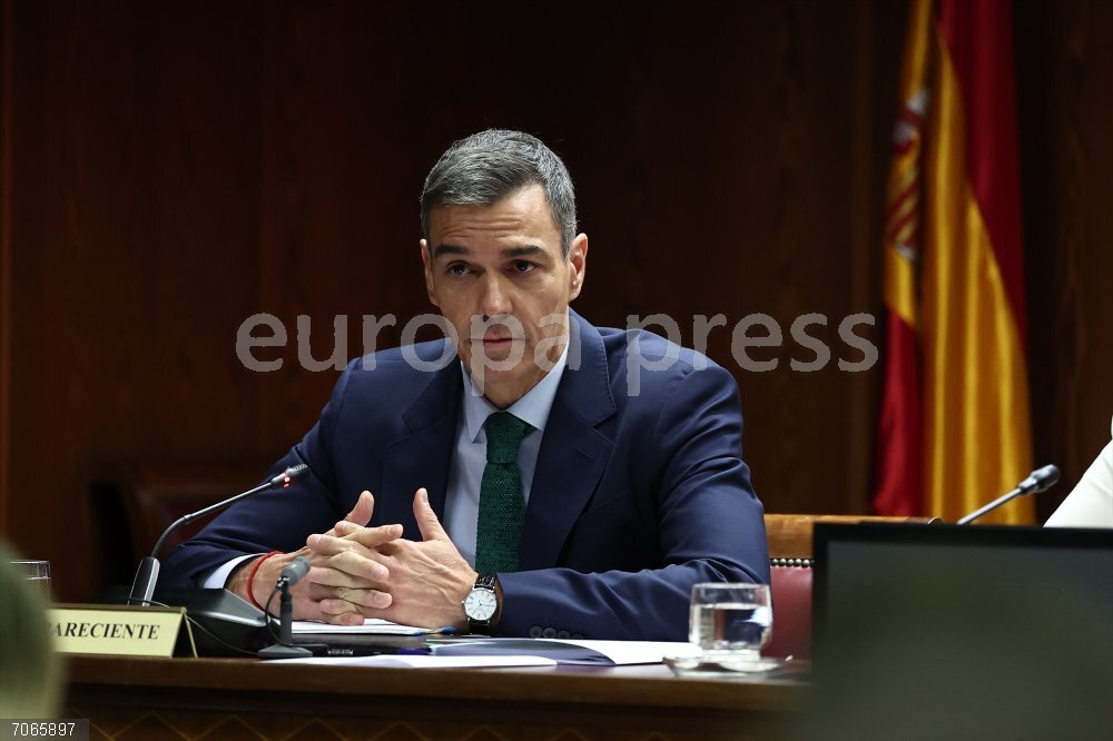 Sánchez comparece en al comisión del Senado sobre el ‘caso Koldo’ El presidente del Gobierno, Pedro Sánchez, comparece en la Comisión de Investigación sobre el 'caso Koldo', en el Senado, a 30 de octubre de 2025, en Madrid (España). Sánchez, comparece ante la comisión de investigación sobre los contratos, licencias, concesiones y ayudas del Ejecutivo y del sector público vinculadas con la intermediación de Koldo García Izaguirre, exasesor del exministro José Luis Ábalos, y con las demás personas implicadas en la trama investigada en la Operación Delorme. La comisión pretende abordar las actuaciones del Gobierno en relación con estos contratos y los presuntos delitos de corrupción que puedan guardar relación, directa o indirectamente, con la trama investigada en la Operación Delorme.