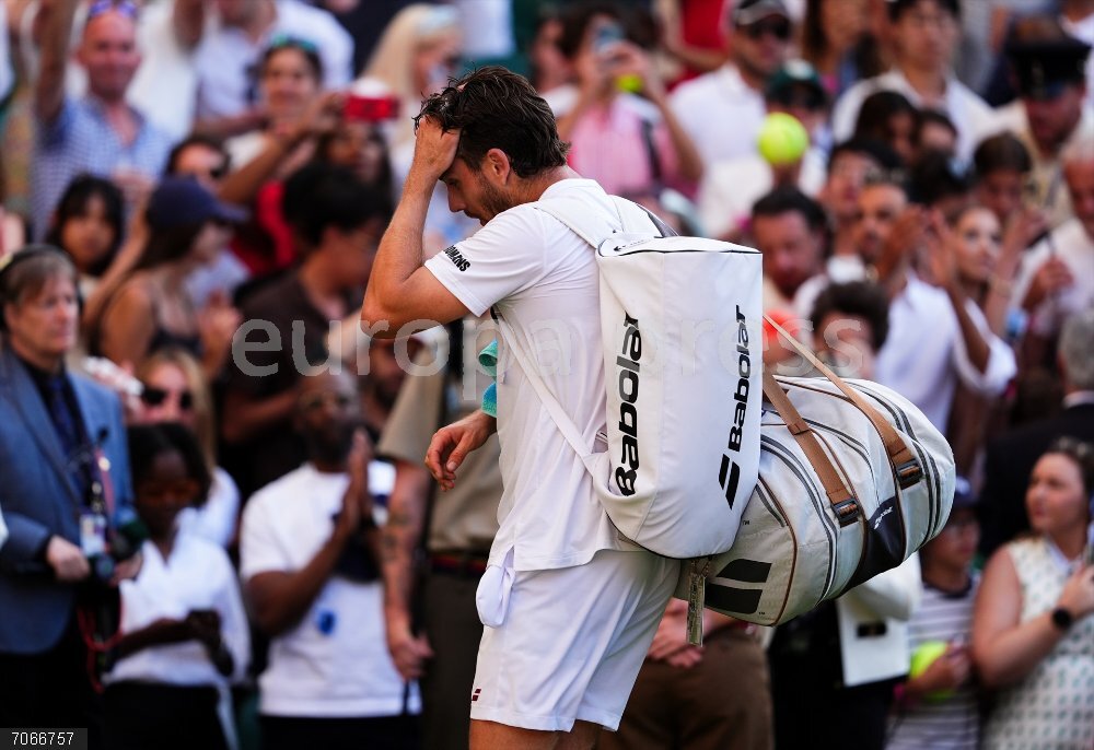 UK tennis player Cameron Norrie FILED - 30 October 2025, United Kingdom, London: UK tennis player Cameron Norrie is pictured during his men's singles quarter-final tennis match against Spain's Carlos Alcaraz during the Wimbledon tennis tournament. Norri was unable to follow up his career-best victory over Carlos Alcaraz as he became the latest victim of Valentin Vacherot. Photo: Mike Egerton/PA Wire/dpa