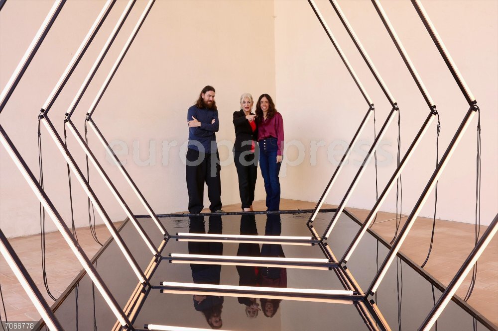 La Junta presenta la exposición 'El eterno presente' en el CAAC, primera exposición del sevillano Cachito Vallés Exposición de Cachito Vallés en el CAAC.