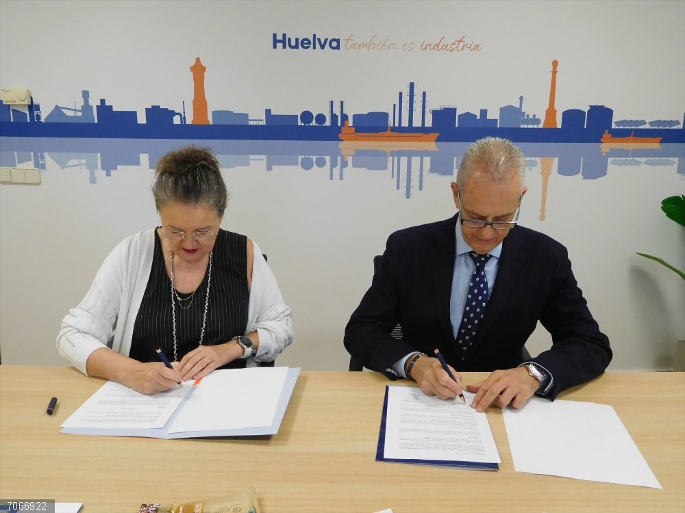 Huelva.- Aiqbe incorpora a Hércules Formación como nuevo Bussines Partner Firmad el convenio entre la Asociación de Industrias Químicas, Básicas y Energéticas de Huelva (Aiqbe) y Hércules Formación.