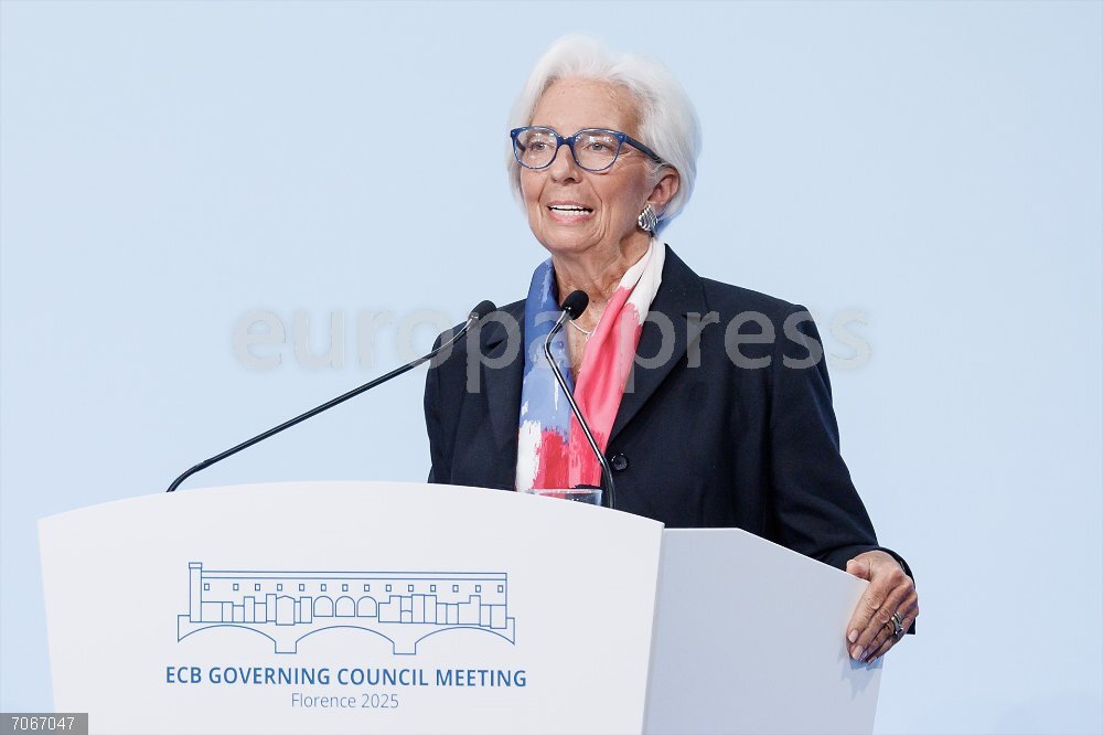 ECB Governing Council meeting with interest rate decision 30 October 2025, Italy, Florenz: President of the European Central Bank, Christine Lagarde, speaks during the press conference following the meeting of the Governing Council of the ECB. Photo: Roberto Monaldo/LaPresse via ZUMA Press/dpa