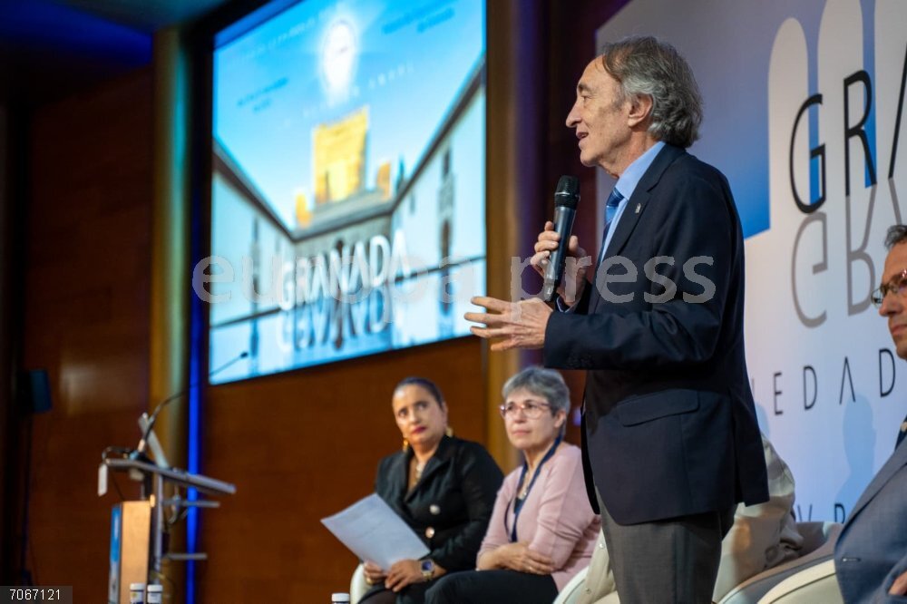 Granada.- El Hospital Virgen de las Nieves organiza el congreso nacional de Neurofisiología Clínica El delegado de Sanidad, Indalecio Sánchez-Montesinos, inaugura la 61 reunión de la Sociedad Española de Neurofisiología Clínica que se celebra en Granada.