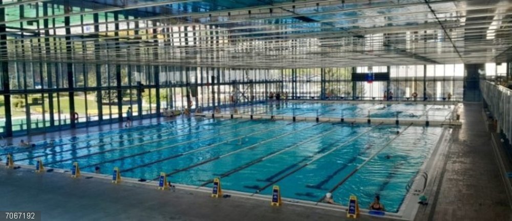 Las piscinas cubiertas de Mendizorrotza registran más de 10.500 accesos en el horario ampliado Piscinas cubiertas de Mendizorrotza