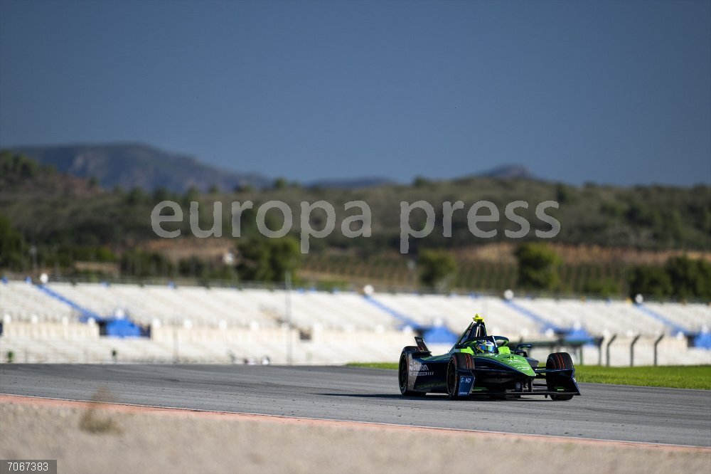 FORMULA E - 2025 VALENCIA PRE-SEASON TESTING 14 ERIKSSON Joel (swe), Envision Racing, Jaguar I-Type 7, action during the 2025 Valencia Pre-Season Testing of the 2025-26 ABB FIA Formula E World Championship, on the Circuit Ricardo Tormo from October 27 to 31, 2025 in Cheste, Spain - Photo Fabrizio Boldoni / DPPI