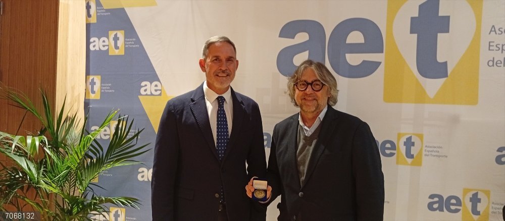 El Consorcio Regional de Transportes de Madrid, reconocido con la Medalla al Mérito en el Transporte por sus 40 años La Comunidad de Madrid, distinguida con la Medalla al Mérito en el Transporte por los 40 años del CRTM.