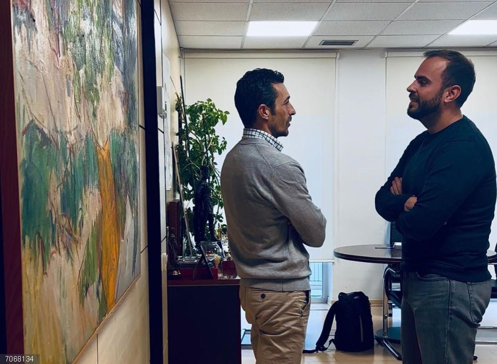 Arganda.- El alcalde ofrece la ciudad a Cabify como una de sus nuevas bases para su expansión por la Comunidad El alcalde de Arganda del Rey, Alberto Escribano, se reúne con Cabify.