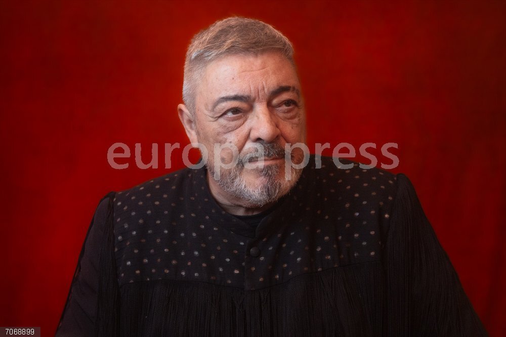 Retratos al bailaor y actor Antonio Canales El bailaor y actor Antonio Canales posa para Europa Press, a 31 de octubre de 2025, en Madrid (España). Antonio Gómez de los Reyes, conocido como Antonio Canales, es un bailaor y coreógrafo descendiente de una familia de artistas flamencos. Canales comenzó su carrera en el Ballet Nacional de España, donde fue solista, y más tarde se trasladó a París para integrarse en el ballet de Maguy Marin hasta que en 1992 fundó su propia compañía. Además Canales ha recibido numerosos galardones, como el Premio Nacional de Danza en 1995 o la Medalla de Oro al Mérito en las Bellas Artes.