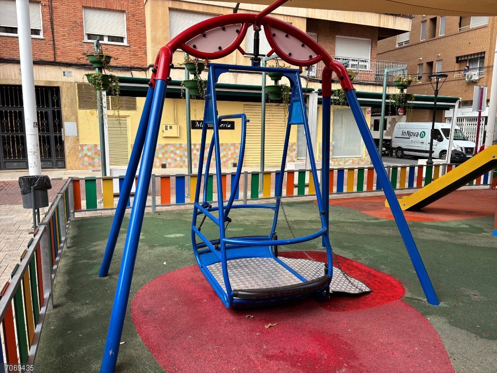 El PSOE de Albacete exige una rectificación al PP tras reponer el balancín inclusivo de Franciscanos "igual que estaba" El PSOE de Albacete exige una rectificación al PP tras reponer el balancín inclusivo de Franciscanos "igual que estaba".