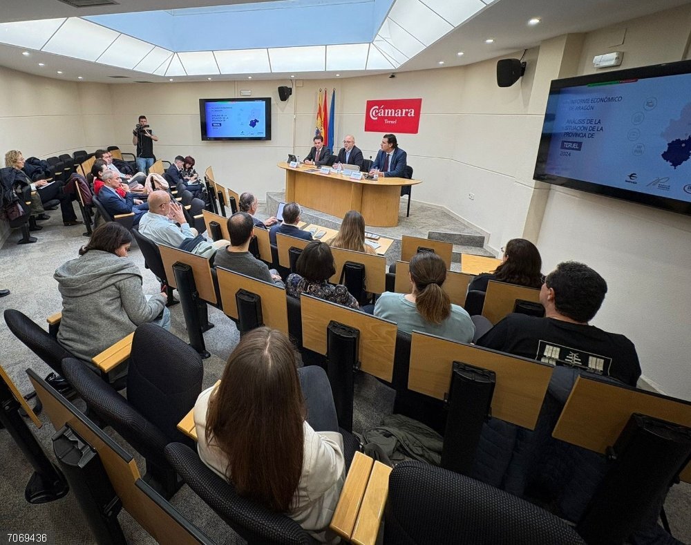 Teruel consolida su crecimiento económico con una estructura empresarial sólida y un sector exterior en positivo Presentación del Informe Informe Económico de Aragón 2024 sobre la provincia de Teruel.