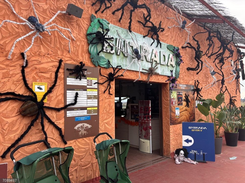 Terra Natura celebra un fin de semana temático sobre Halloween con juegos, magia y diversión Entrada del parque zoológico municipal Terra Natura Murcia