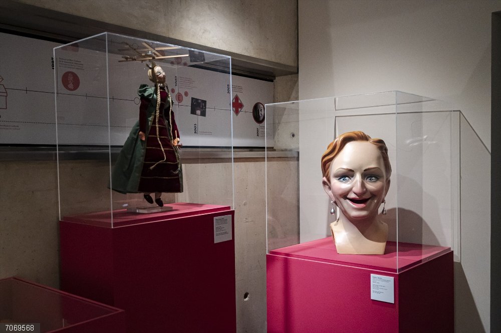 Exposición sobre Matilde Salvador en el MuVIM Exposición sobre Matilde Salvador en el MuVIM