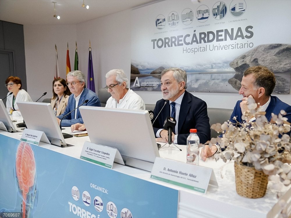 III Encuentro sobre Neurocirugía centrado en la patología raquídea. III Encuentro sobre Neurocirugía centrado en la patología raquídea.