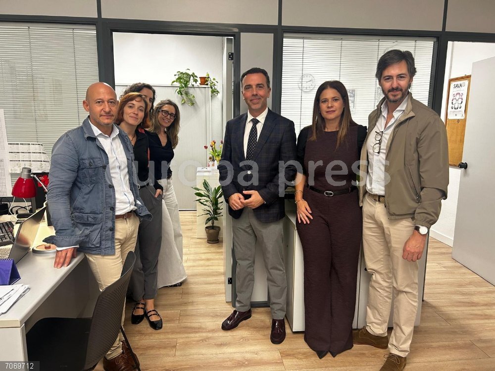Sevilla.- La Junta reforma la accesibilidad de las instalaciones del Servicio de Asistencia a Víctimas en Sevilla El delegado de Justicia, Administración Local y Función Pública, Javier Millán, visita la reforma de las instalaciones del Servicio de Asistencia a Víctimas en Sevilla.