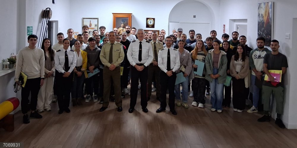 Huelva.- Un total de 65 jóvenes superan el proceso de ingreso como militar de Tropa y Marinería de las Fuerzas Armadas Un total de 65 aspirantes onubenses han obtenido plaza en las Fuerzas Armadas en el segundo ciclo del proceso selectivo para el ingreso como militar profesional de la escala de Tropa y Marinería de 2025.