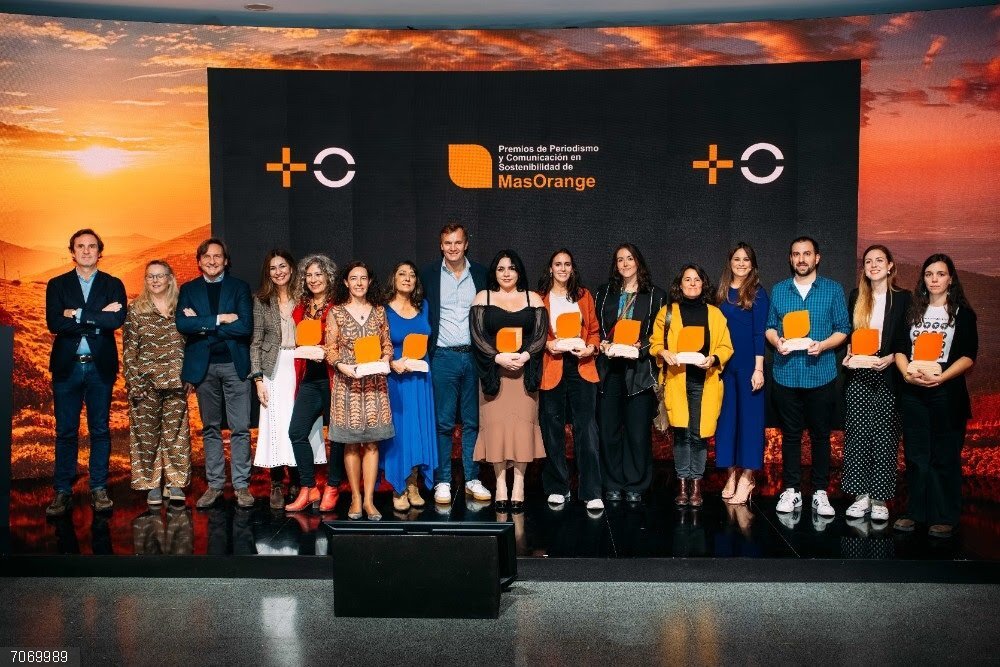 Sara Acosta, Blanca Escribano y Tania Alonso, ganadoras en la V edición de los premios de periodismo de 'MasOrange' Sara Acosta, Blanca Escribano y Tania Alonso, ganadoras en la V edición de los premios de periodismo de 'MasOrange'