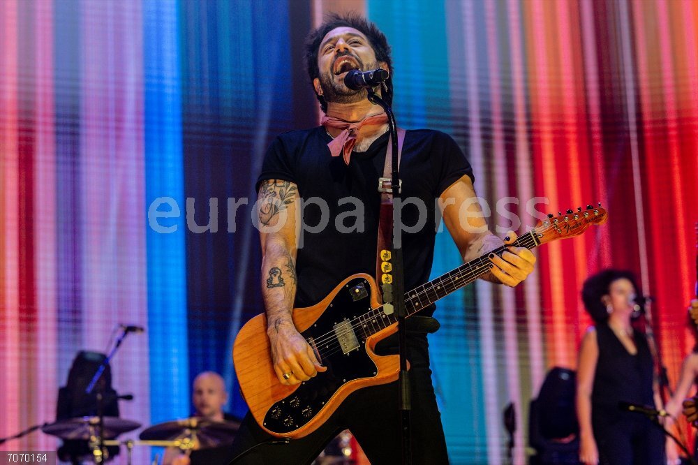 Concierto de Viva Suecia en el Movistar Arena El grupo Viva Suecia durante su actuación en el Movistar Arena, a 31 de octubre de 2025, en Madrid (España). Viva Suecia es una banda española de indie rock formada en Murcia en 2013, considerada uno de los referentes actuales del género en España. Ya han encabezado festivales nacionales e internacionales, como el FIB, Mad Cool, Sonorama, Cruïlla y Granada Sound.