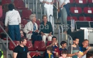 Pablo Urdangarin juega contra el Barça ante la atenta mirada de su madre y de su abuela