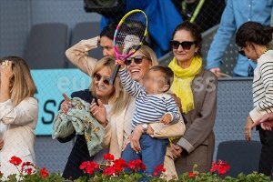 Rafa Nadal juega ante un público de excepción en el Mutua Madrid Open