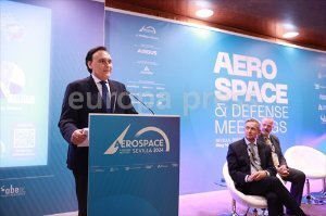 Villamandos participa en la inauguración de las conferencias de 'Aerospace & Defense Meetings Sevilla'