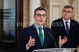 Félix Bolaños mantiene una reunión con el delegado de Gobierno de Andalucía (Granada)