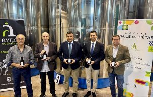 Los olivareros del sur de Ávila firman con la Diputación su quinto convenio de colaboración, "un paso más" para la DOP