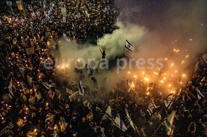O.Próixmo.- Miles de manifestantes vuelven a pedir la vuelta de los rehenes y la dimisión de Netanyahu en Israel